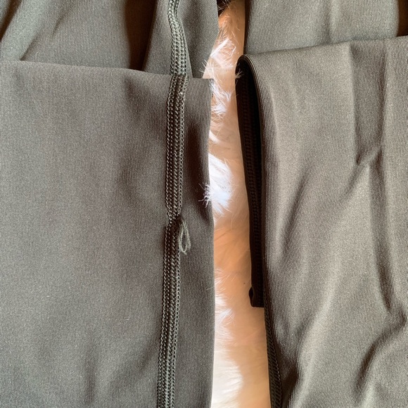 Lululemon Dark Green Leggings - Picture 4 of 8